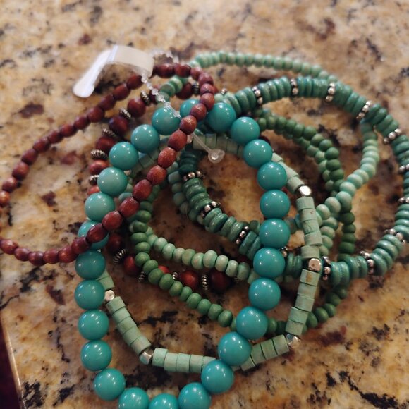 NEW Icing Set of 8 bracelets - Picture 4 of 8